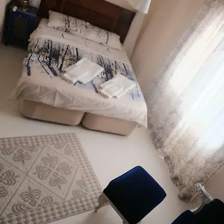Nergis Misafirevi * Izmir